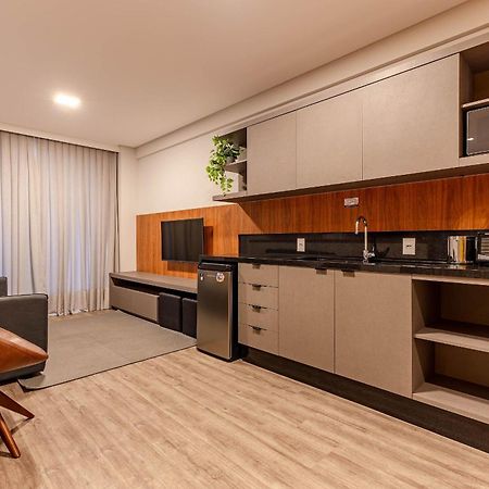 Aion Suítes no Centro de Bombinhas - Moderno Loft com Localização Central Exterior foto