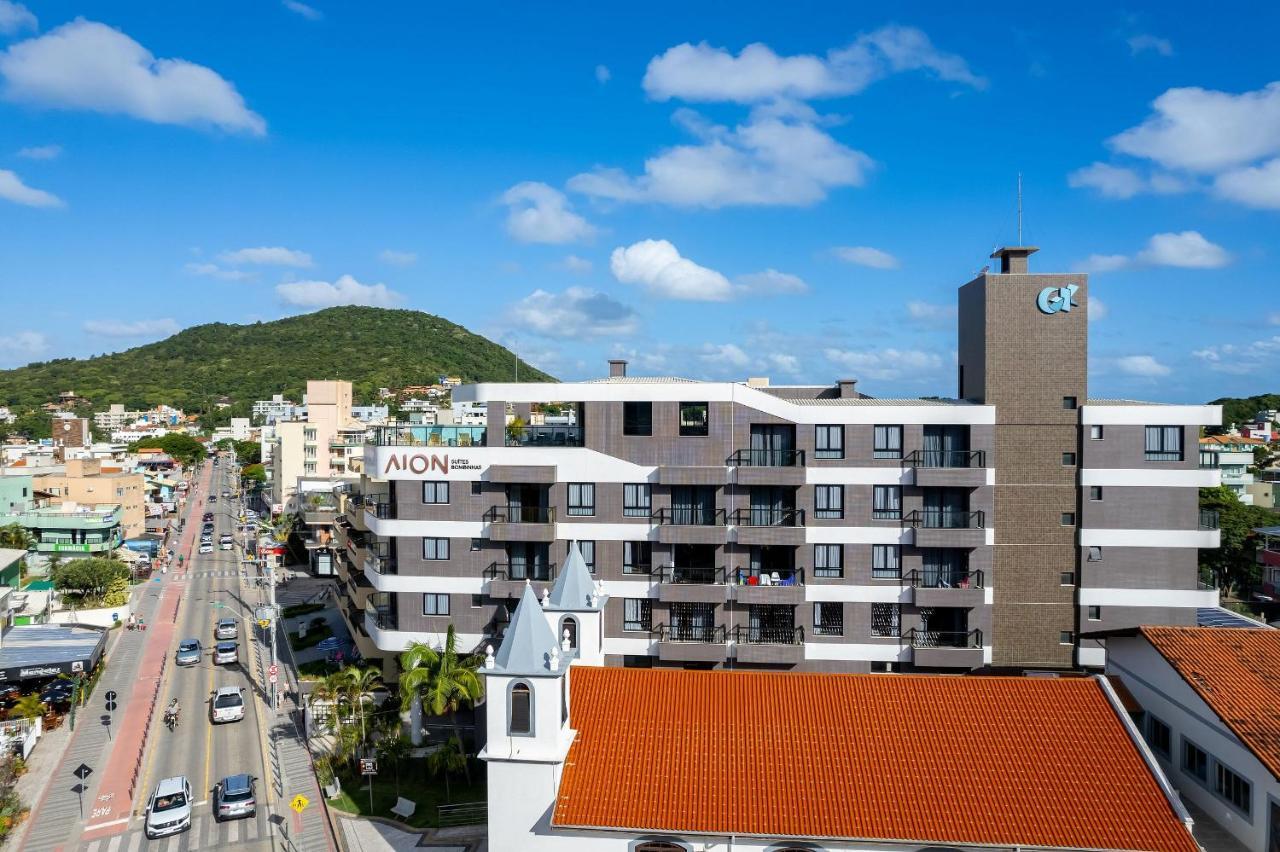 Aion Suítes no Centro de Bombinhas - Moderno Loft com Localização Central Exterior foto